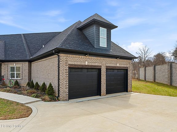 5th image of 2696 Armstrong Ln