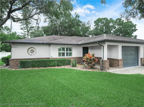 2309 Davis Ct, Sebring, FL 33870