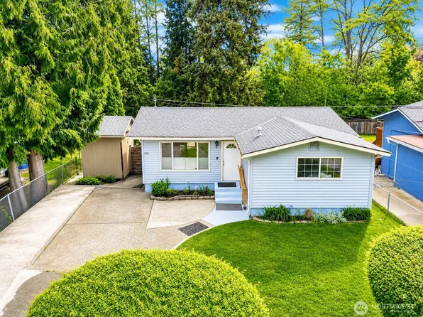 6950 24th Avenue SW, Seattle, WA 98106