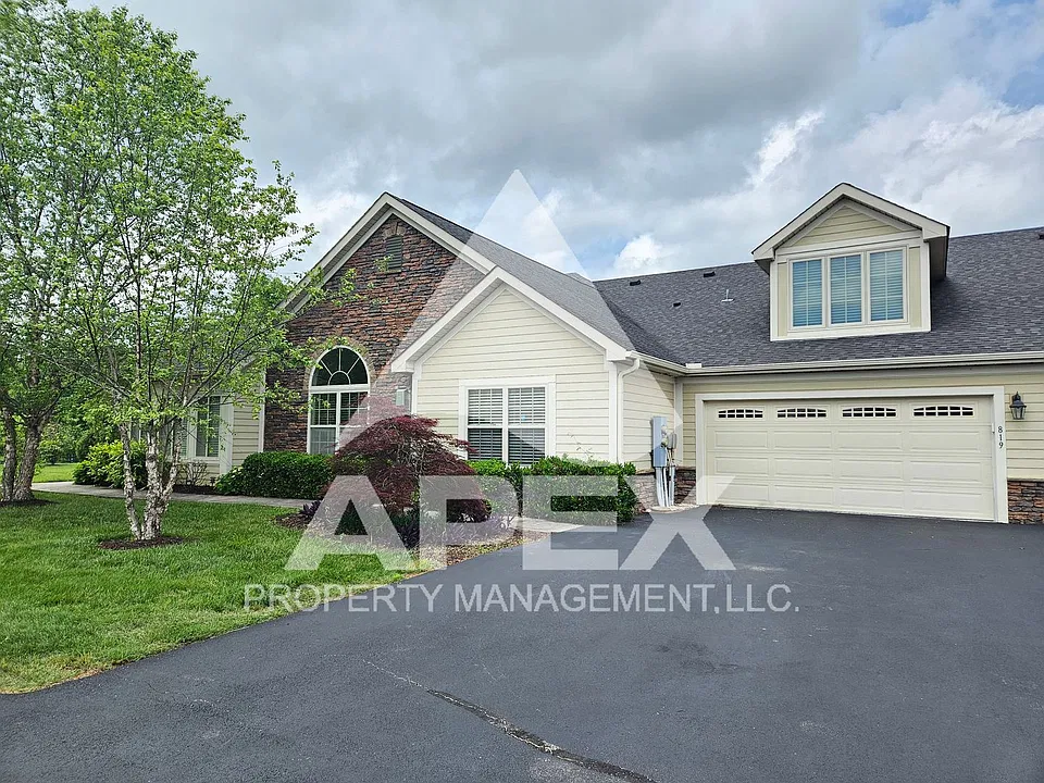 819 Pryse Farm Blvd