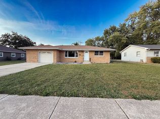 2225 W Acres Rd, Joliet, IL 60435