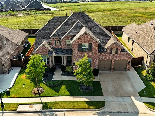 1521 Cedar Berry Dr, Aubrey, TX 76227