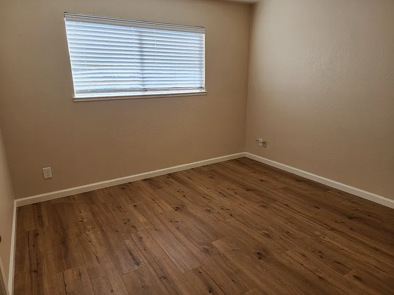725 Pope Dr #C — Photo 13