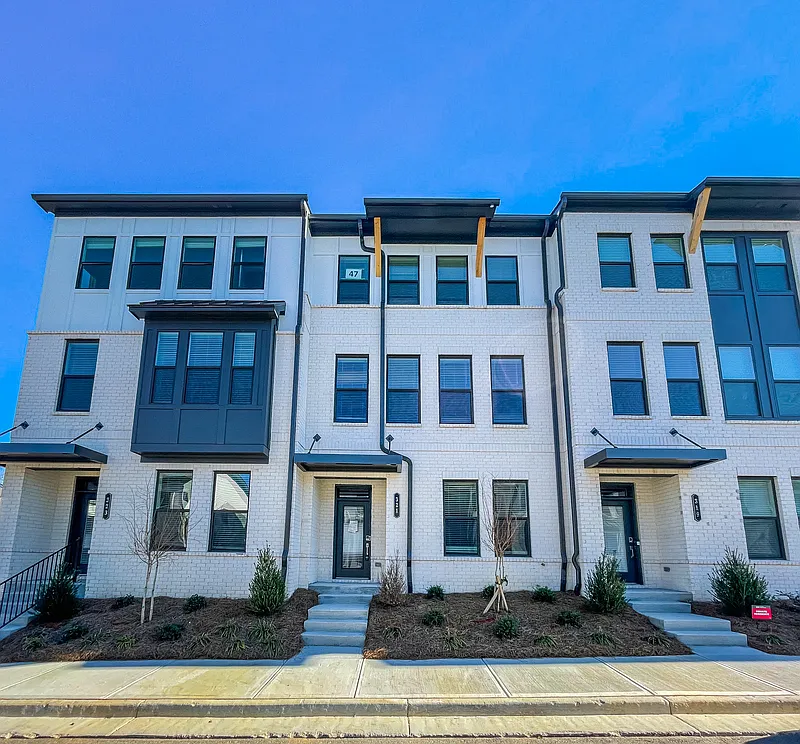 4 bed, 3.5 bath, 2314 sqft, $2,745 — Photo 1