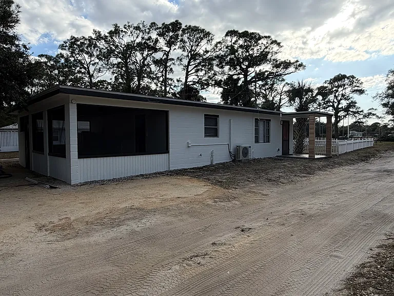5540 N Highway 1 — Photo 24