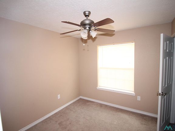 4th image of 708A Bison Rd