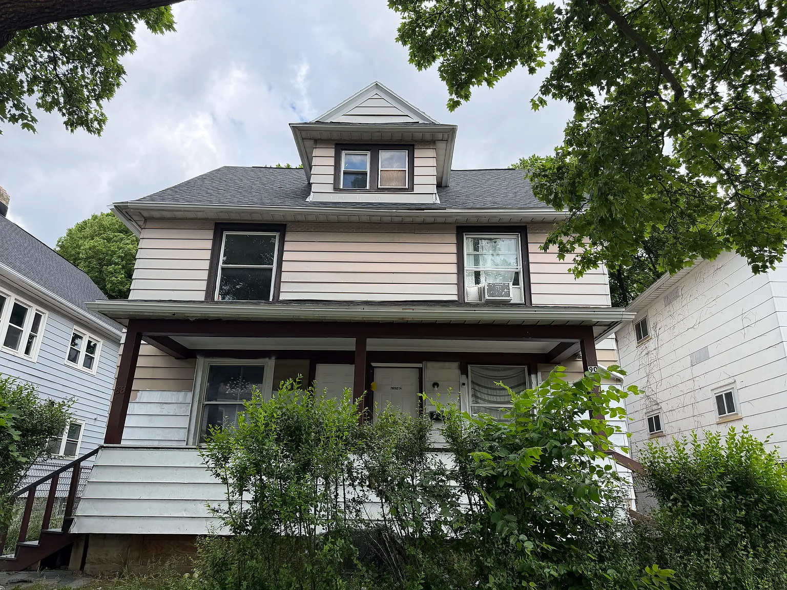 2 bed, $1,200 — Photo 1