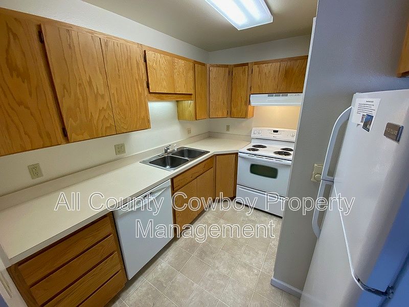 1st image of 1657 N 5th St APT 204