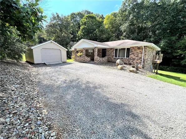 15955 State Route 267, East Liverpool, OH 43920