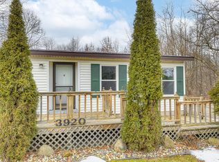 3920 Clarkway Rd, Jackson, MI 49203