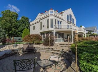 7187 N Point Rd, New Carlisle, IN 46552