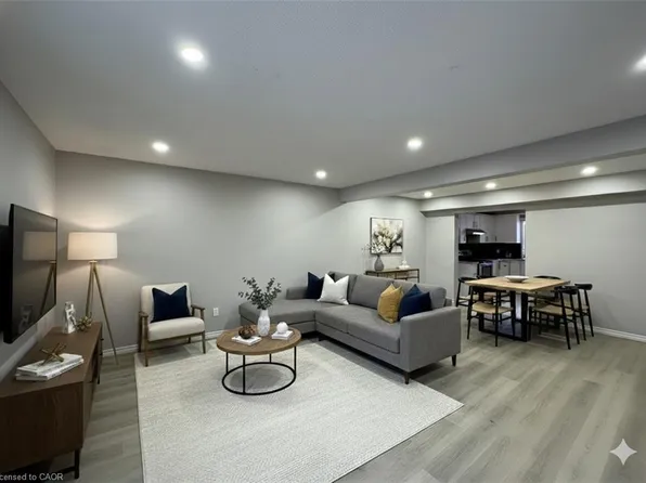 190 Fleming Dr #34, London, ON N5V 5B8