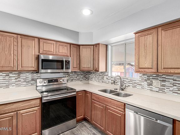 2nd image of 3048 E CAMINO Street