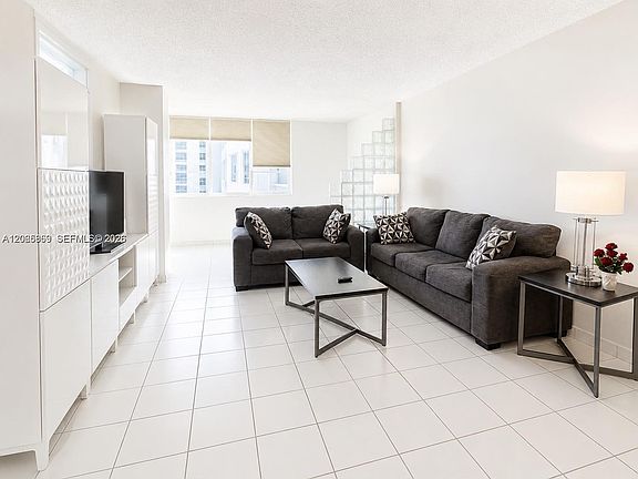 4th image of 5005 Collins Ave APT 616