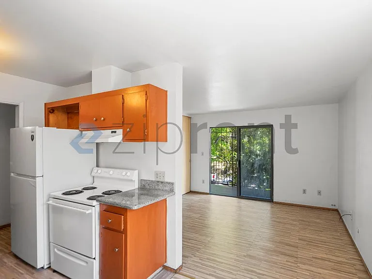 321 Athol Ave #1 — Photo 11