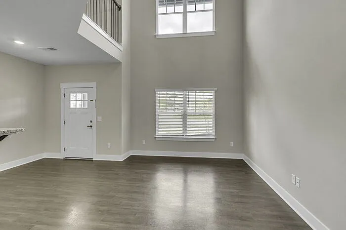 148 Cox St — Photo 4