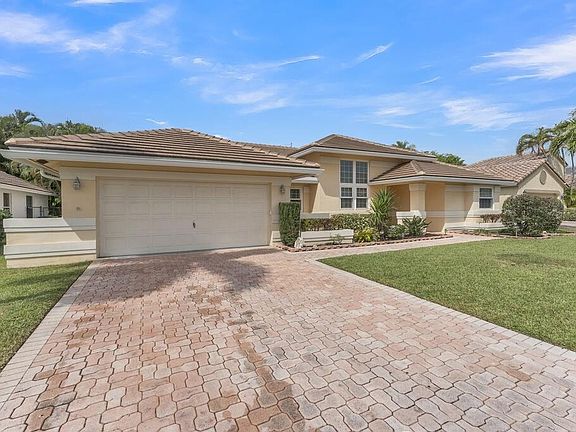 2nd image of 3291 Overlook Road