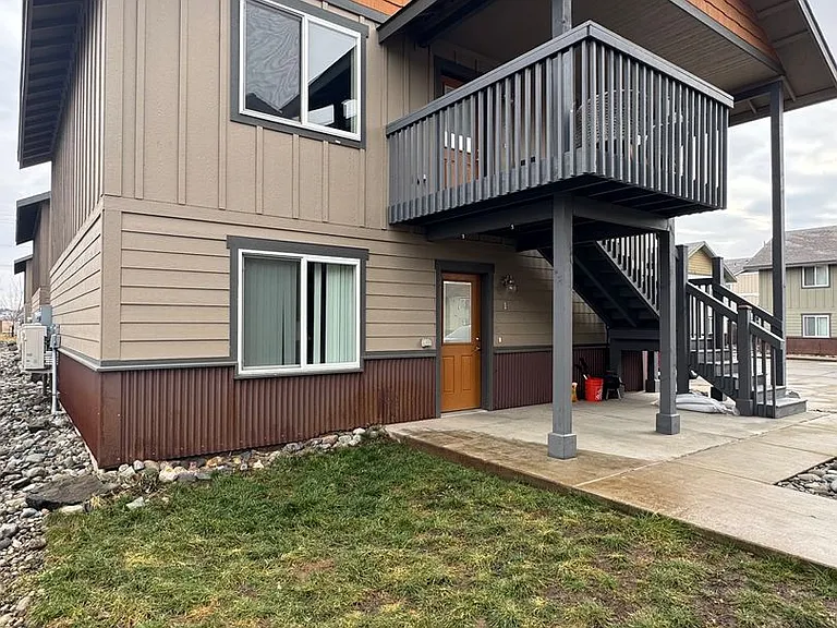 2235 Airport Rd — Photo 1