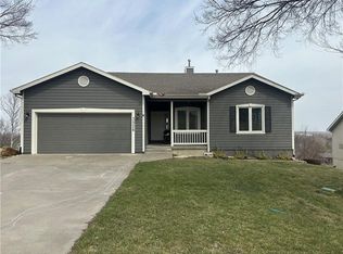 3528 Tillerman Dr, Lawrence, KS 66049