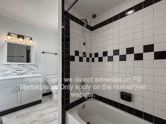 4th image of 555 Orchard Ave APT 2