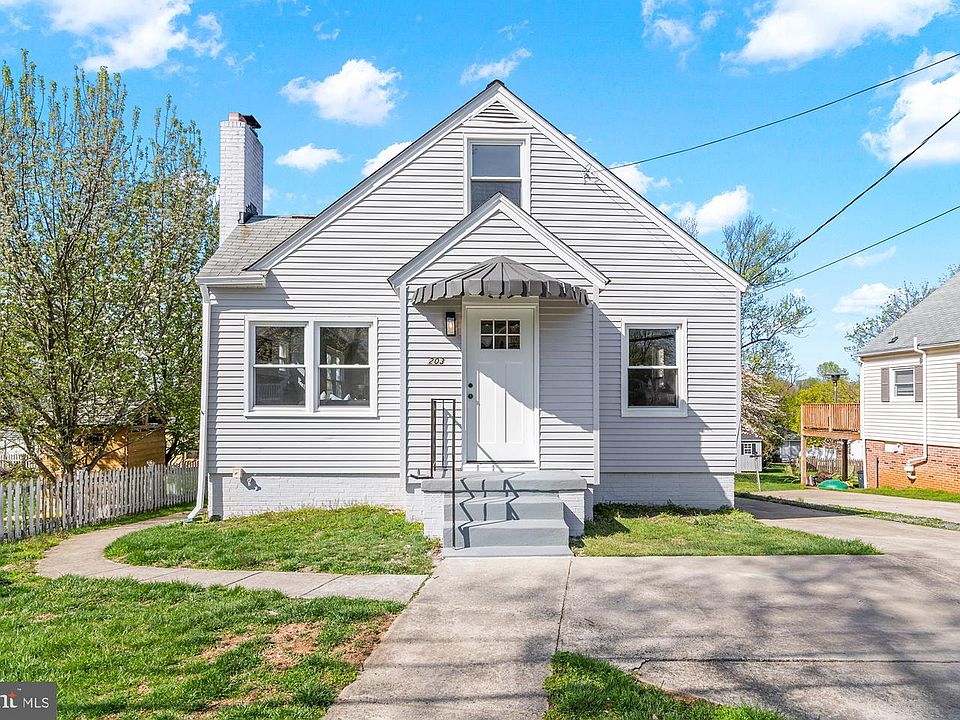 1st image of 203 Montgomery Ave