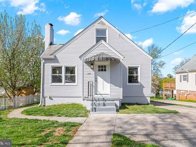 203 Montgomery Ave, Mount Airy, MD, 21771