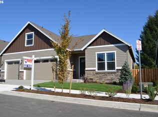 262 NE Kalahari Ridge Ave, Hillsboro, OR 97124