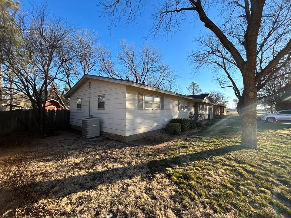 2402 Lockwood St, Tahoka, TX 79373 Zillow