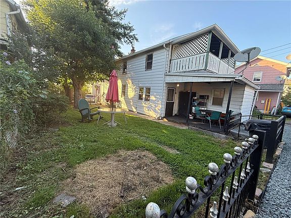 3rd image of 18 Hutson St