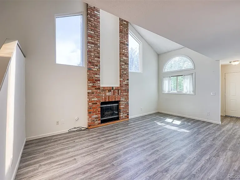 7684 S Cove Cir — Photo 15