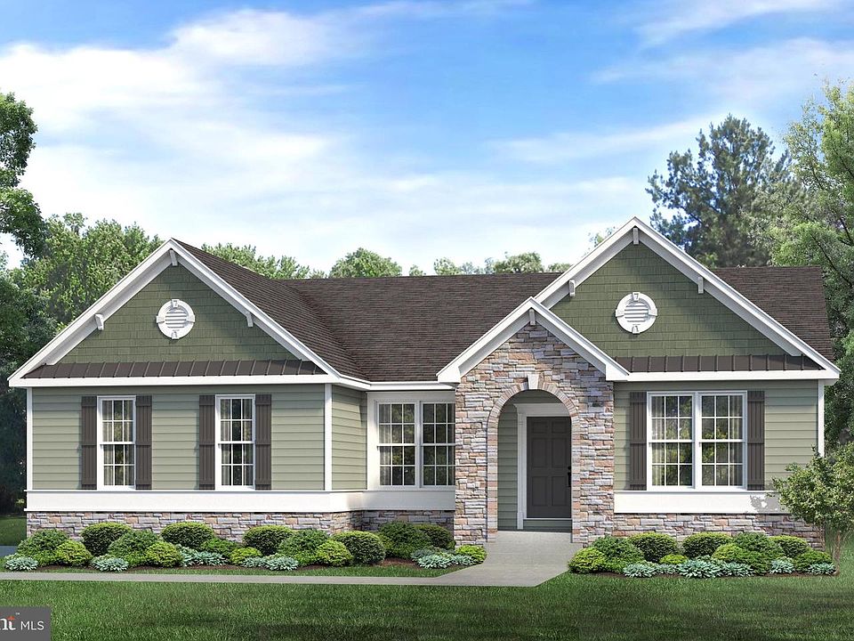 1st image of 296 Robbins Rd