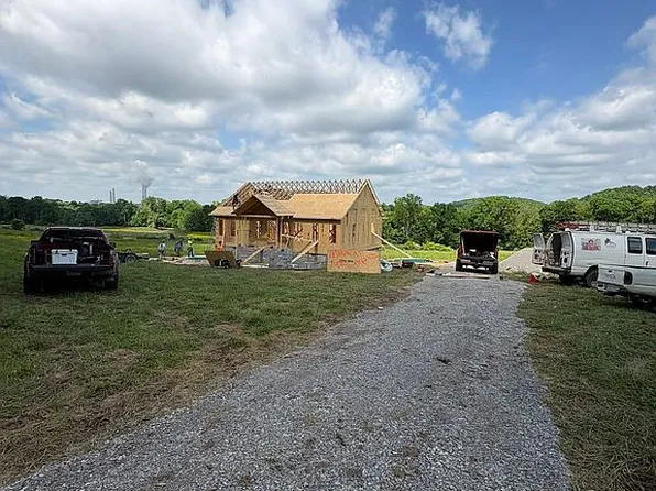 434 Buckeye Rd, Cumberland City, TN 37050