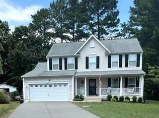 215 Dogwood Ave, Colonial Beach, VA 22443