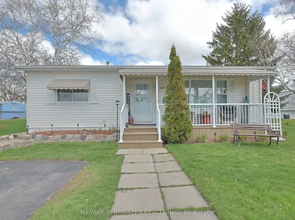 206 Biltmore Dr, South Huron, ON N0M 1T0