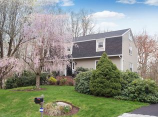 117 Fieldcrest Dr, Ridgefield, CT 06877