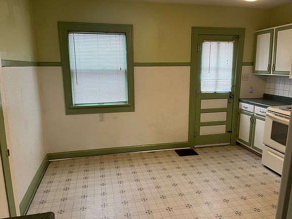 5th image of 5753 E New York St #R