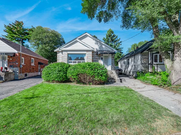 106 Meighen Ave, Toronto, ON M4B 2H7
