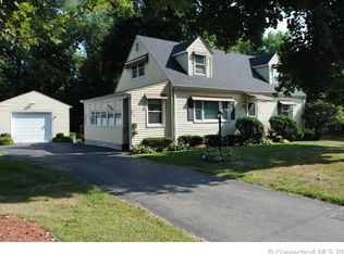 28 Burnap Rd, Windsor Locks, CT 06096