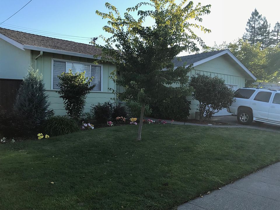 1st image of 1741 Sequoia St