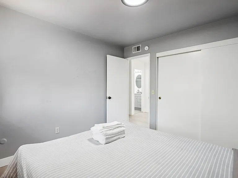 8560 Fern Crest Way — Photo 14