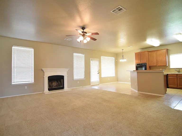 2203 Ryan Dr — Photo 8
