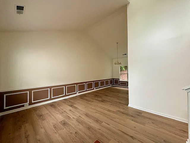 3 bed, 1967 sqft, $2,150 — Photo 4