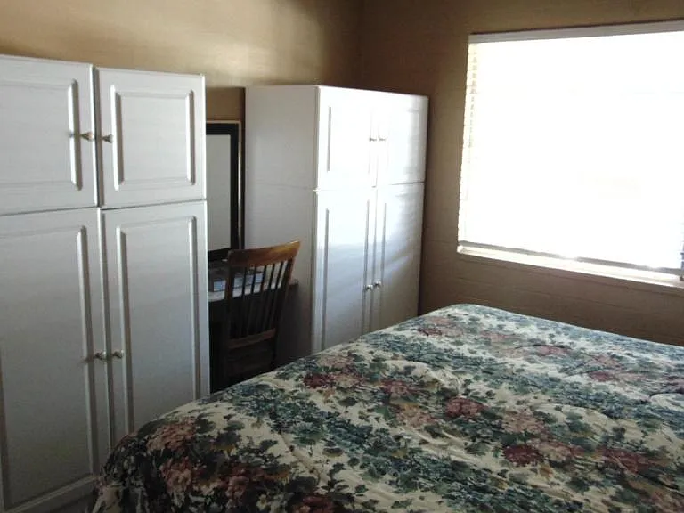 445 S Paseo Sarta #B — Photo 11