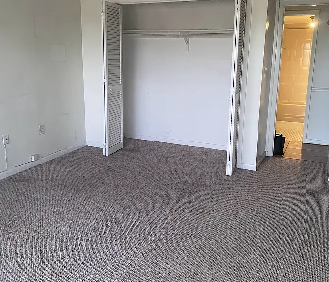 13951 Kendall Lakes Cir #304A — Photo 22