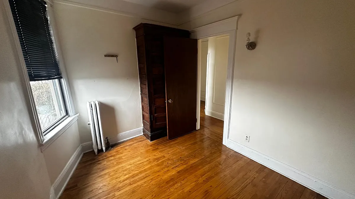 Building Photo - 121 Saratoga Ave #2