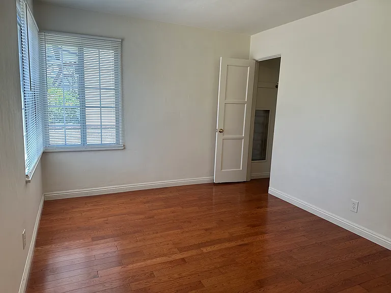 1531 Dixon St — Photo 24
