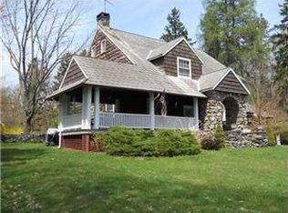 5 Ice House Rd, Highland Mills, NY 10930