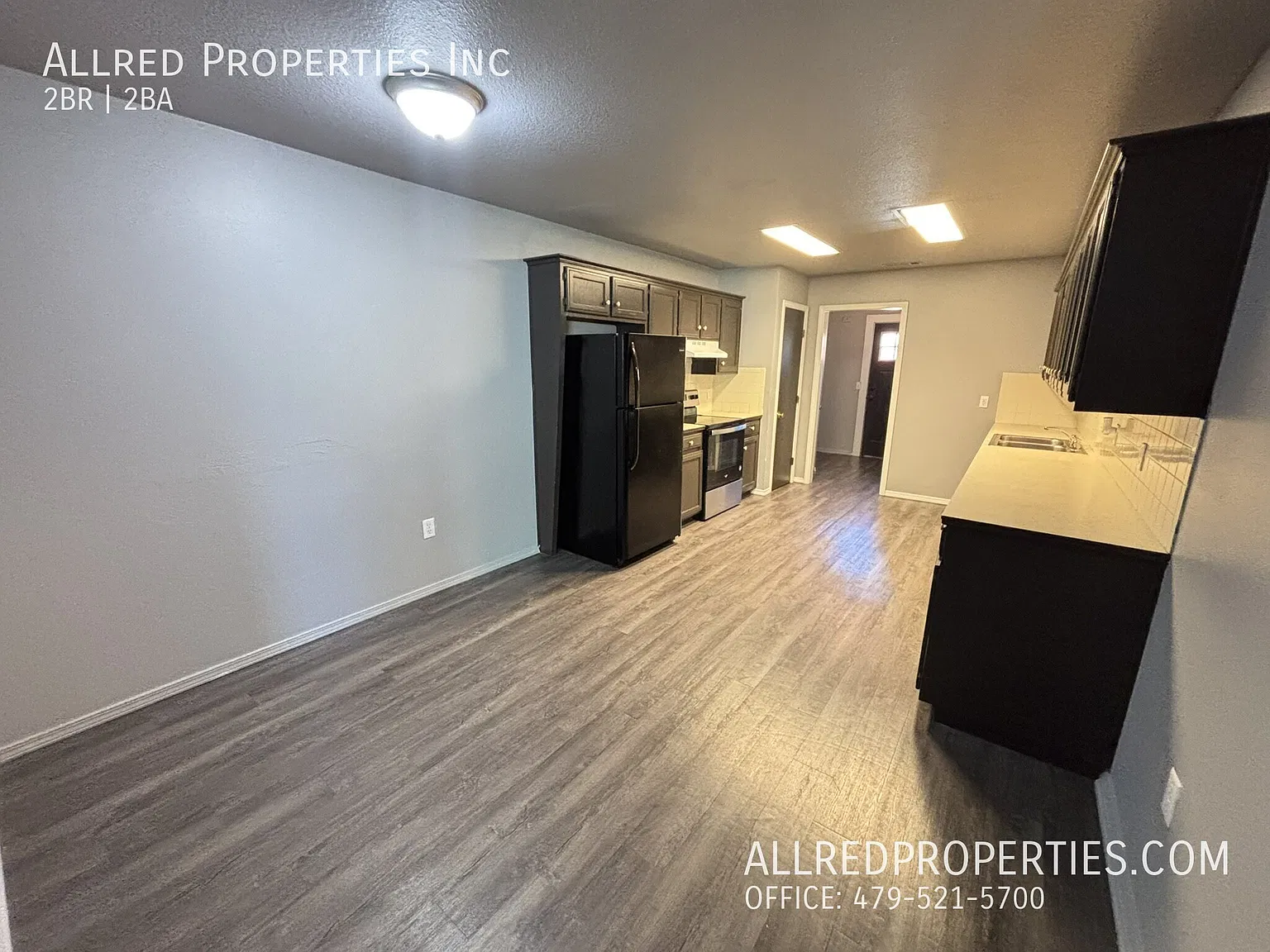 Comfortable 2 Bedroom, 1.5 Bathroom Duplex in Springdale! — Photo 4