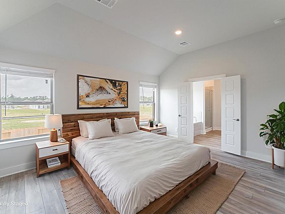 4th image of 10530 Preserve Way