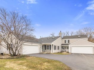 1003 Devonshire Ave, Naperville, IL 60540